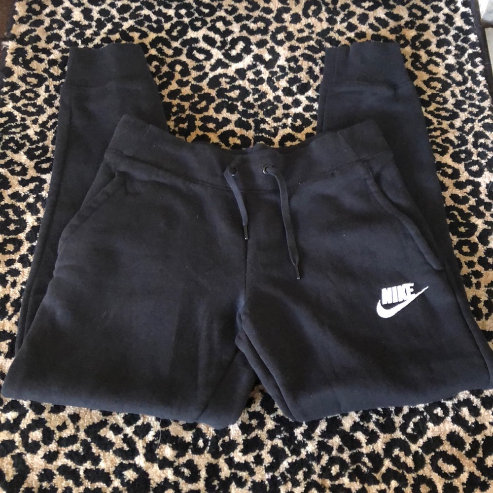 Girls Nike joggers